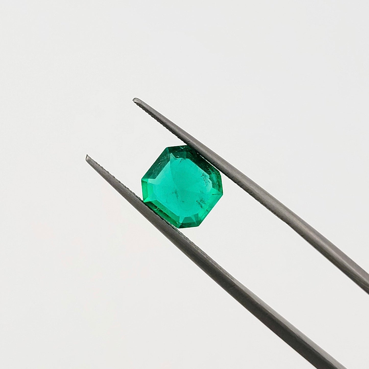1.81 Ct. Emerald - Colombian Emerald - Emeralds Expert