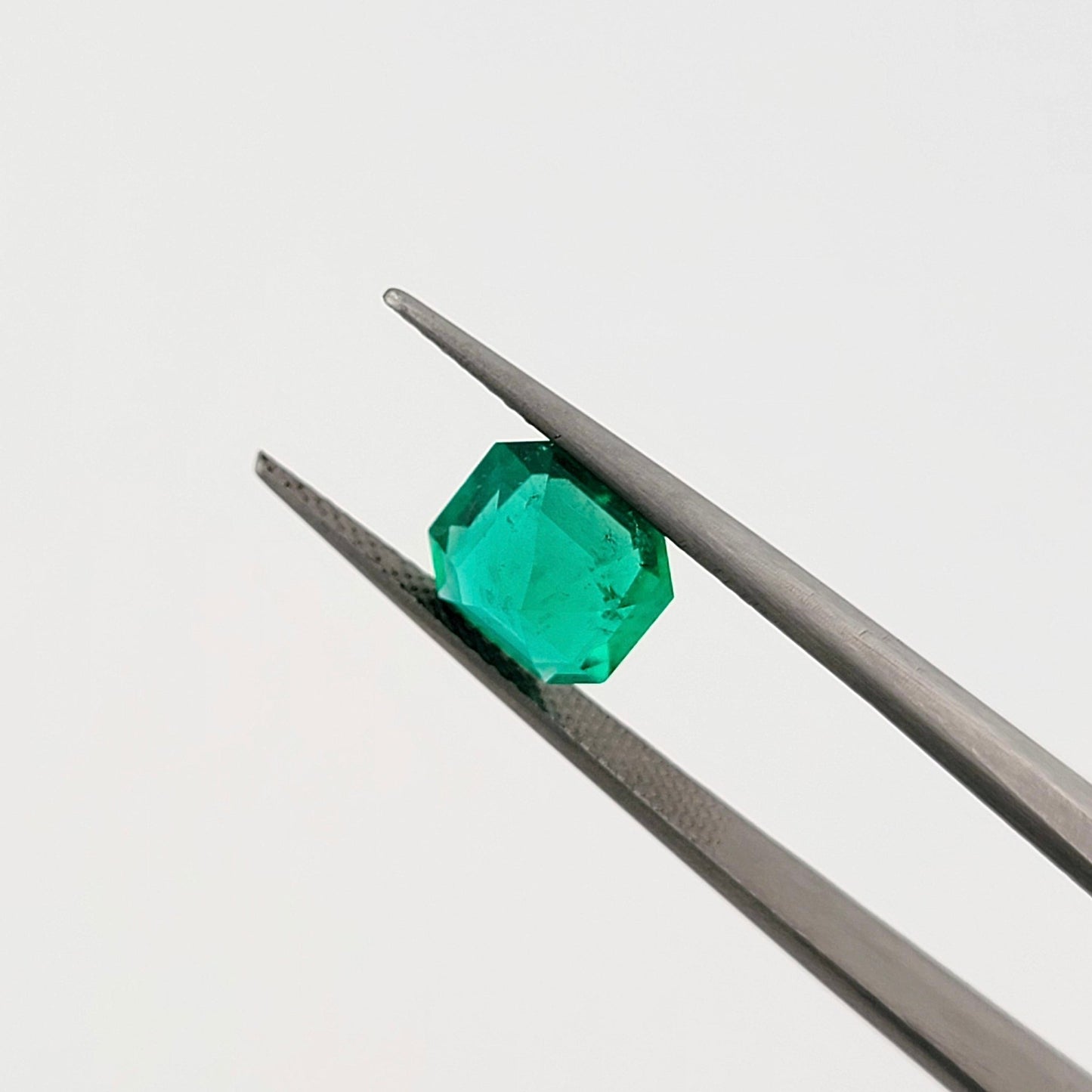 1.81 Ct. Emerald - Colombian Emerald - Emeralds Expert