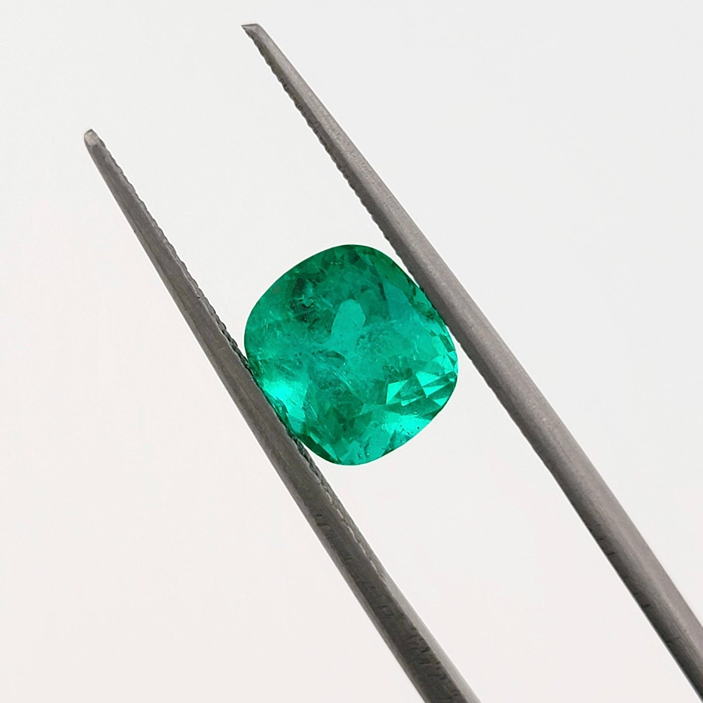 2.27 Ct. Cushion - Colombian Emerald - Emeralds Expert