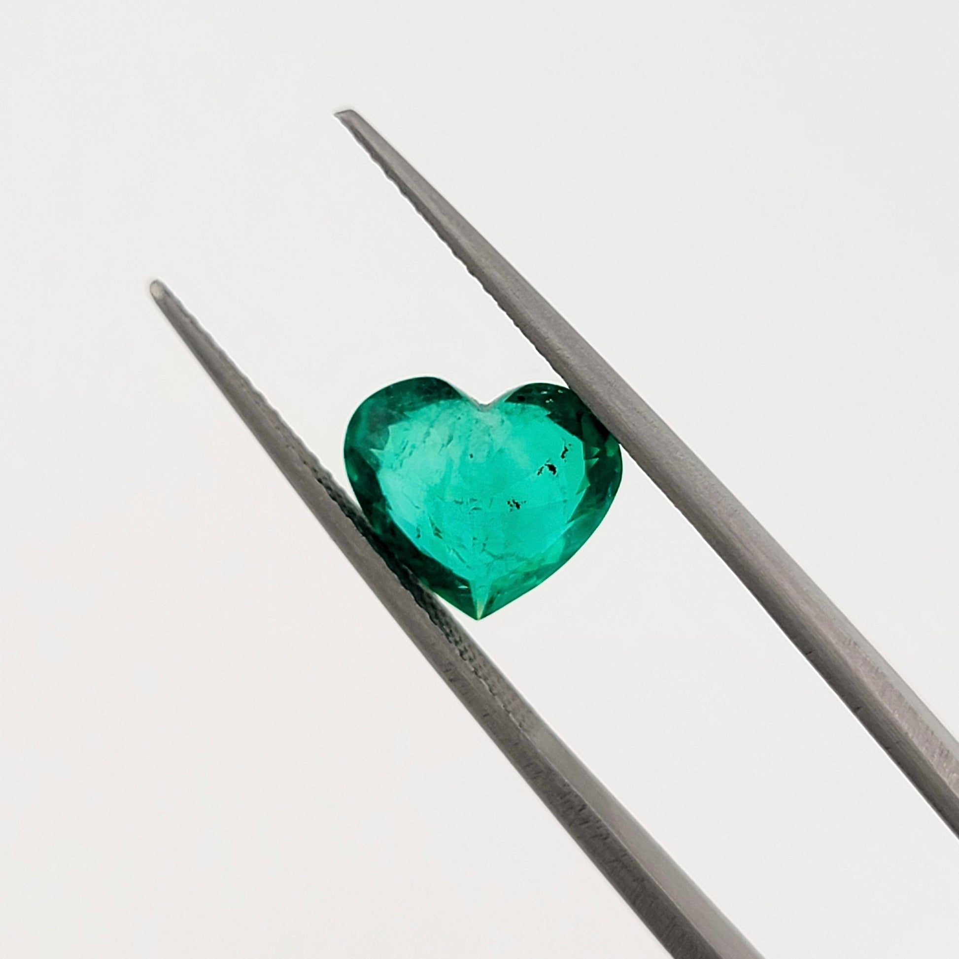 2.11 Ct. Heart - Colombian Emerald - Emeralds Expert