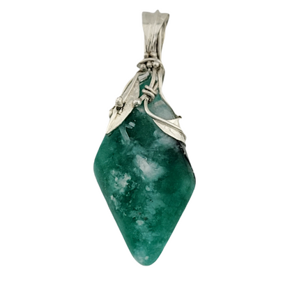 36.5 Ct. Silver Pendant With Polished Emerald